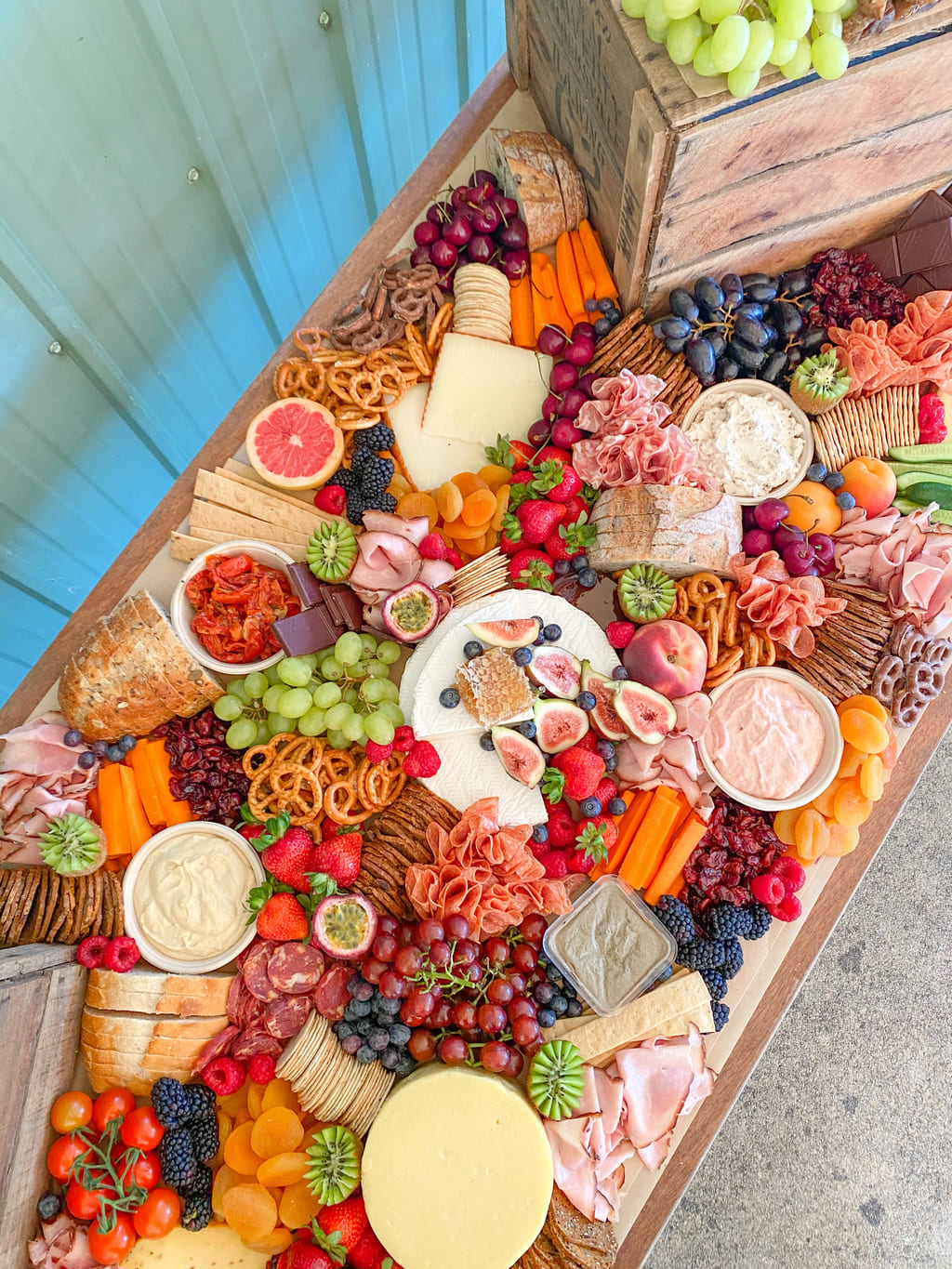 How to Make Your Own Grazing Table - Platter&Boe